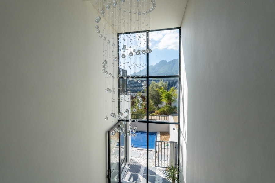 4 Bedroom Property for Sale in La Roche Western Cape